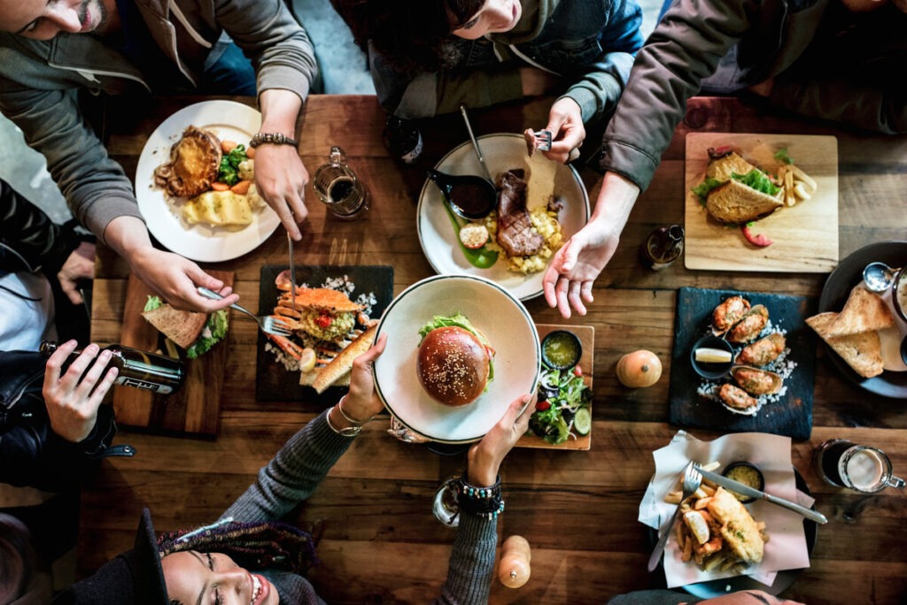 A Food Lover’s Guide to Oak Crest: Where to Eat and Savor Local Flavor in Hinesville’s Coziest Neighborhood